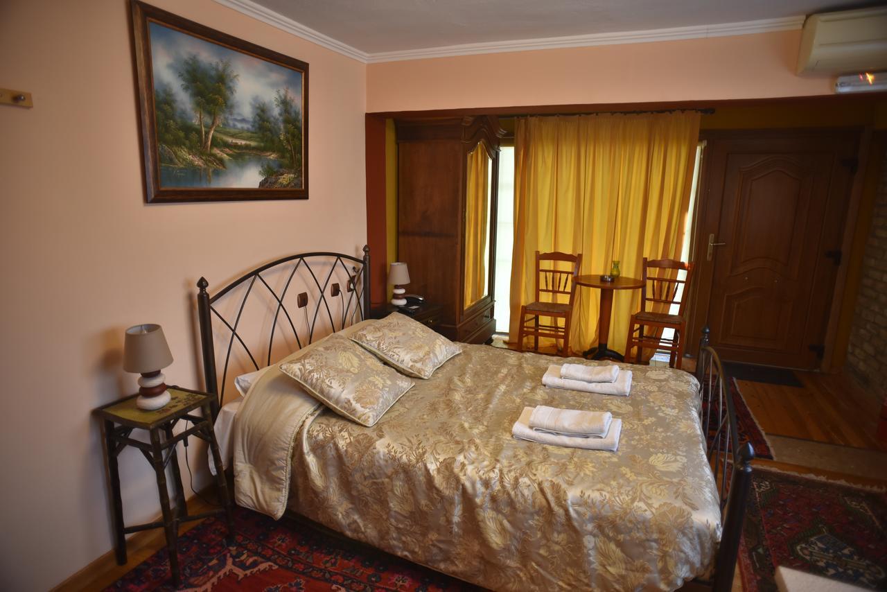 Santa Marina Guesthouse Káto Loutrákion Eksteriør billede