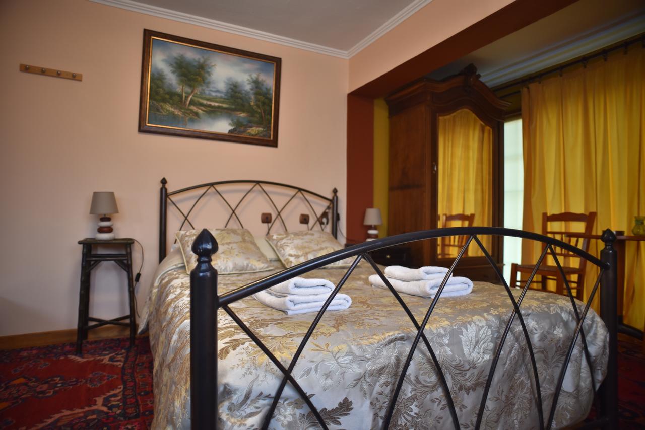 Santa Marina Guesthouse Káto Loutrákion Eksteriør billede