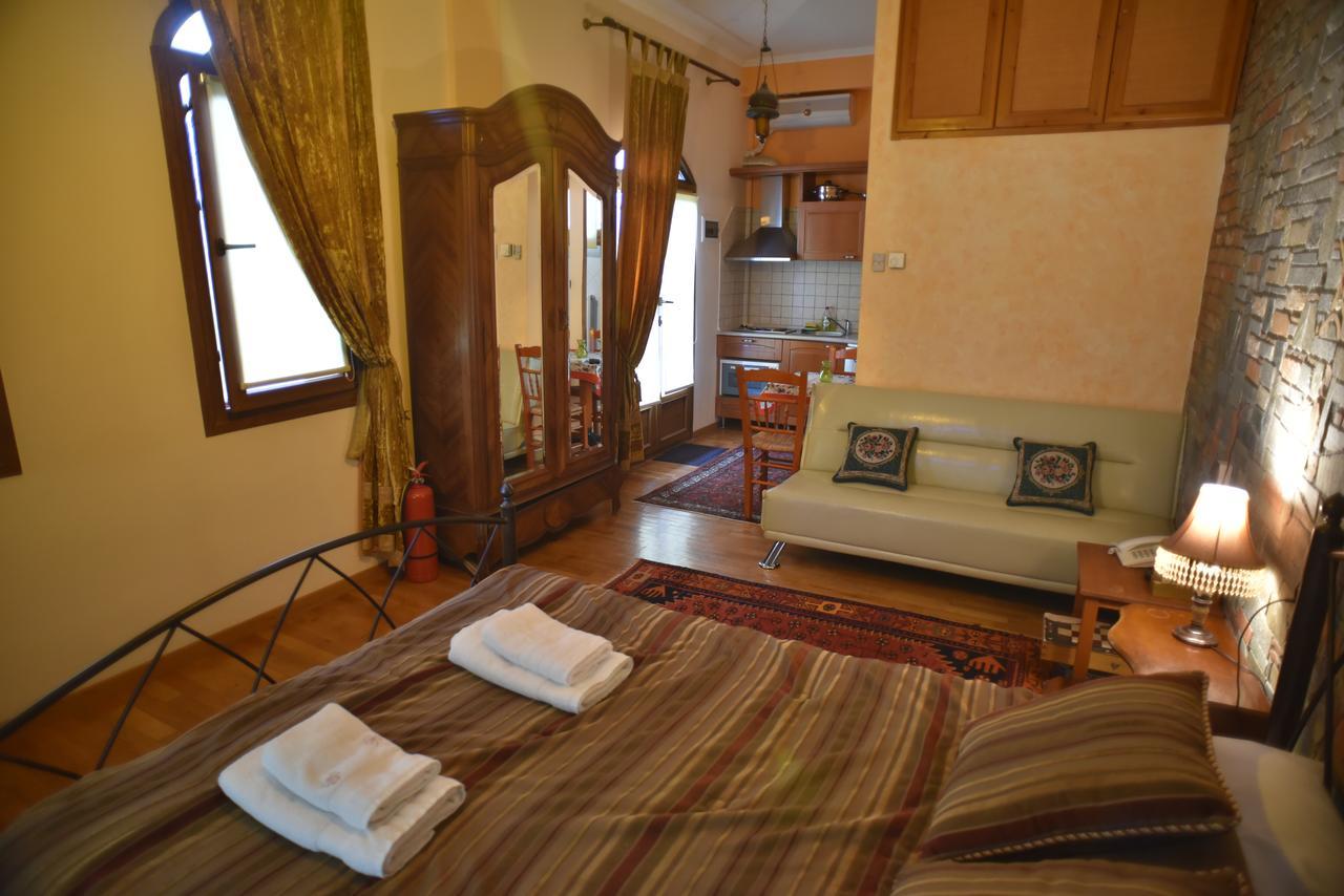Santa Marina Guesthouse Káto Loutrákion Eksteriør billede