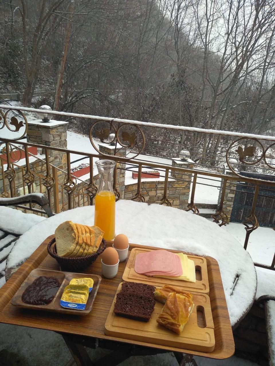 Santa Marina Guesthouse Káto Loutrákion Eksteriør billede