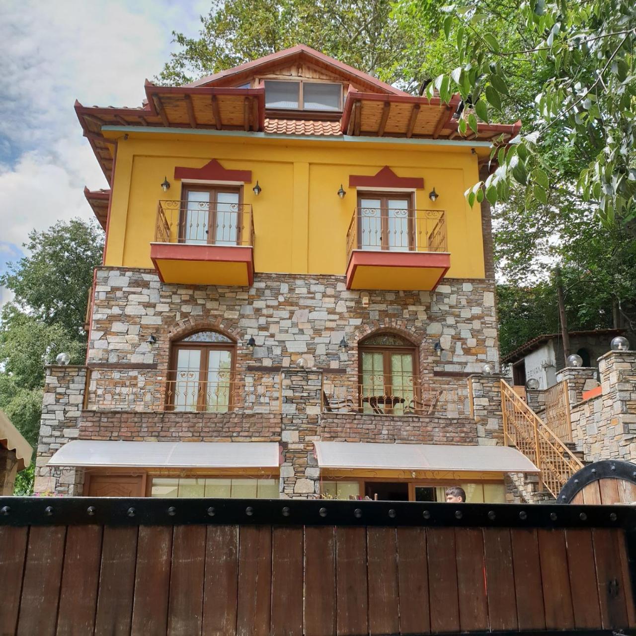 Santa Marina Guesthouse Káto Loutrákion Eksteriør billede