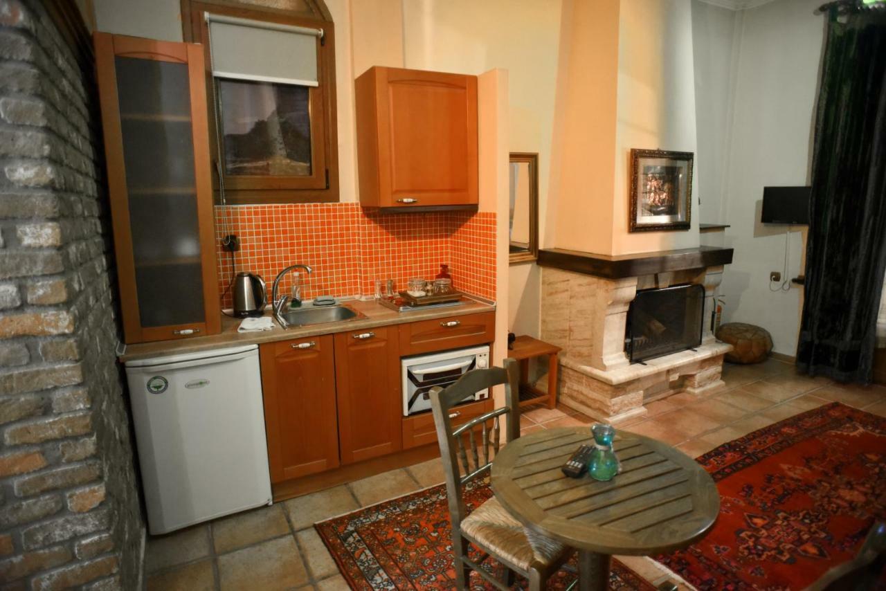 Santa Marina Guesthouse Káto Loutrákion Eksteriør billede