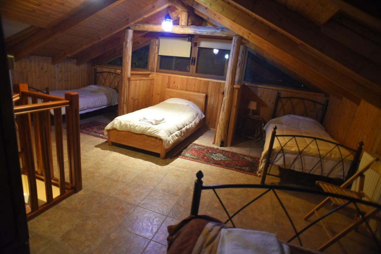Santa Marina Guesthouse Káto Loutrákion Eksteriør billede