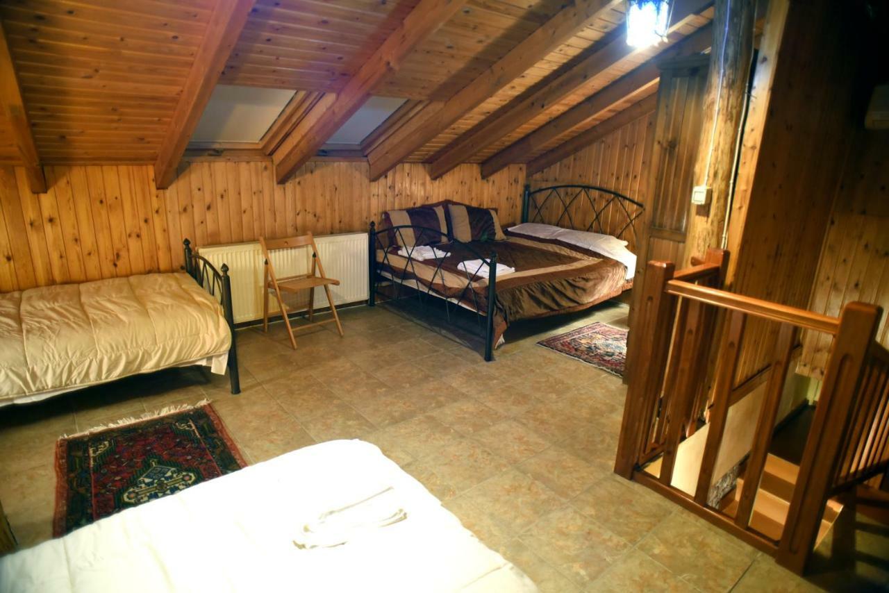 Santa Marina Guesthouse Káto Loutrákion Eksteriør billede