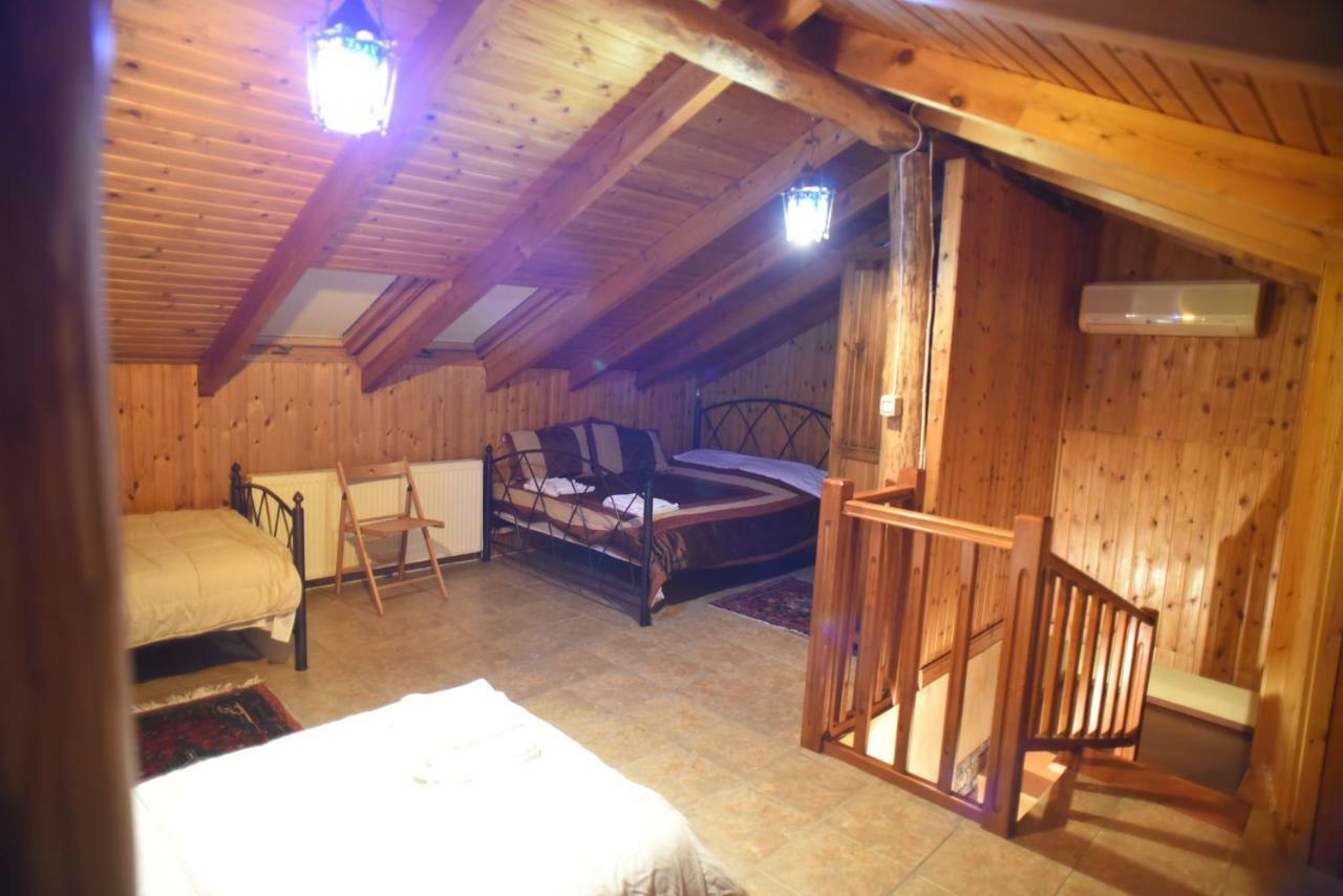 Santa Marina Guesthouse Káto Loutrákion Eksteriør billede